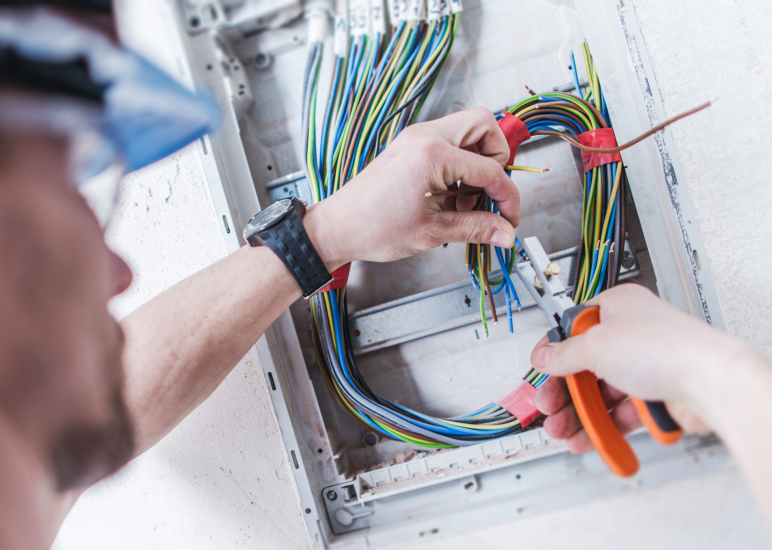 Elektrische Werken: Professionele Oplossingen voor Bedrading en Installatie